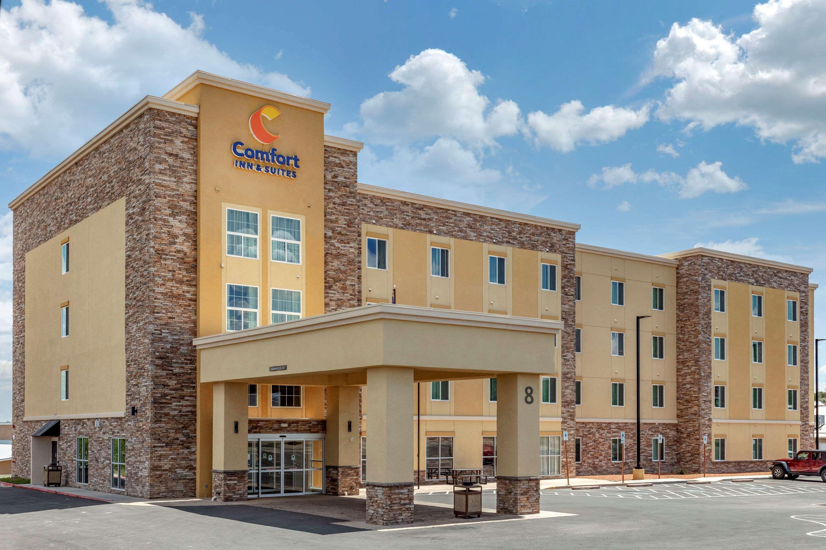 Comfort Inn & Suites Edgewood Exterior photo